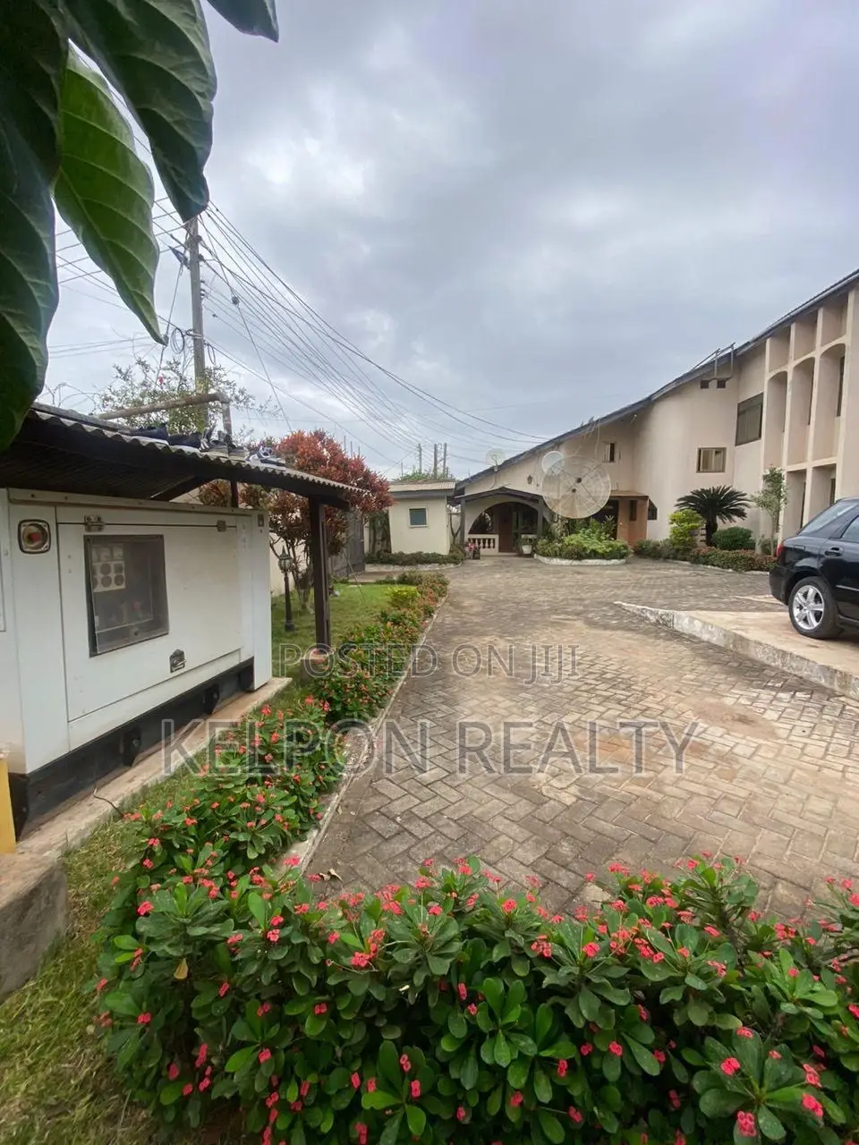 Furnished 6bdrm House in Dansoman, Accra Metropolitan for sale