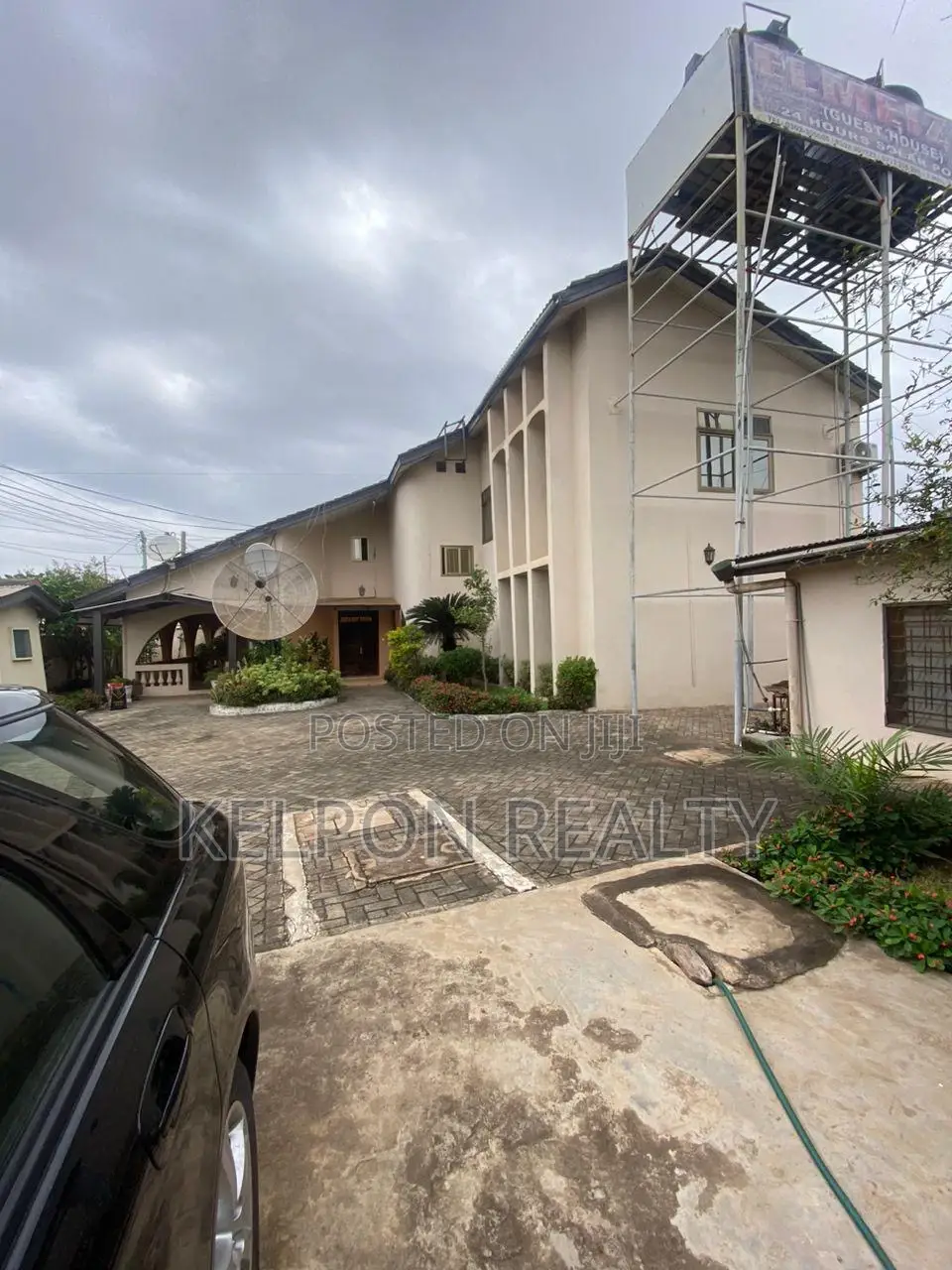 Furnished 6bdrm House in Dansoman, Accra Metropolitan for sale