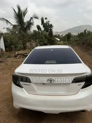 Toyota Camry L 4dr Sedan (2.5L 4cyl 6A) 2013 White