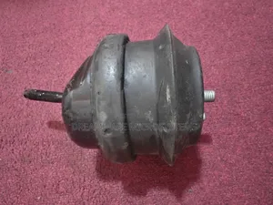Front and Rear Engine Mount for Chrysler Pacifica.5 3.8 L