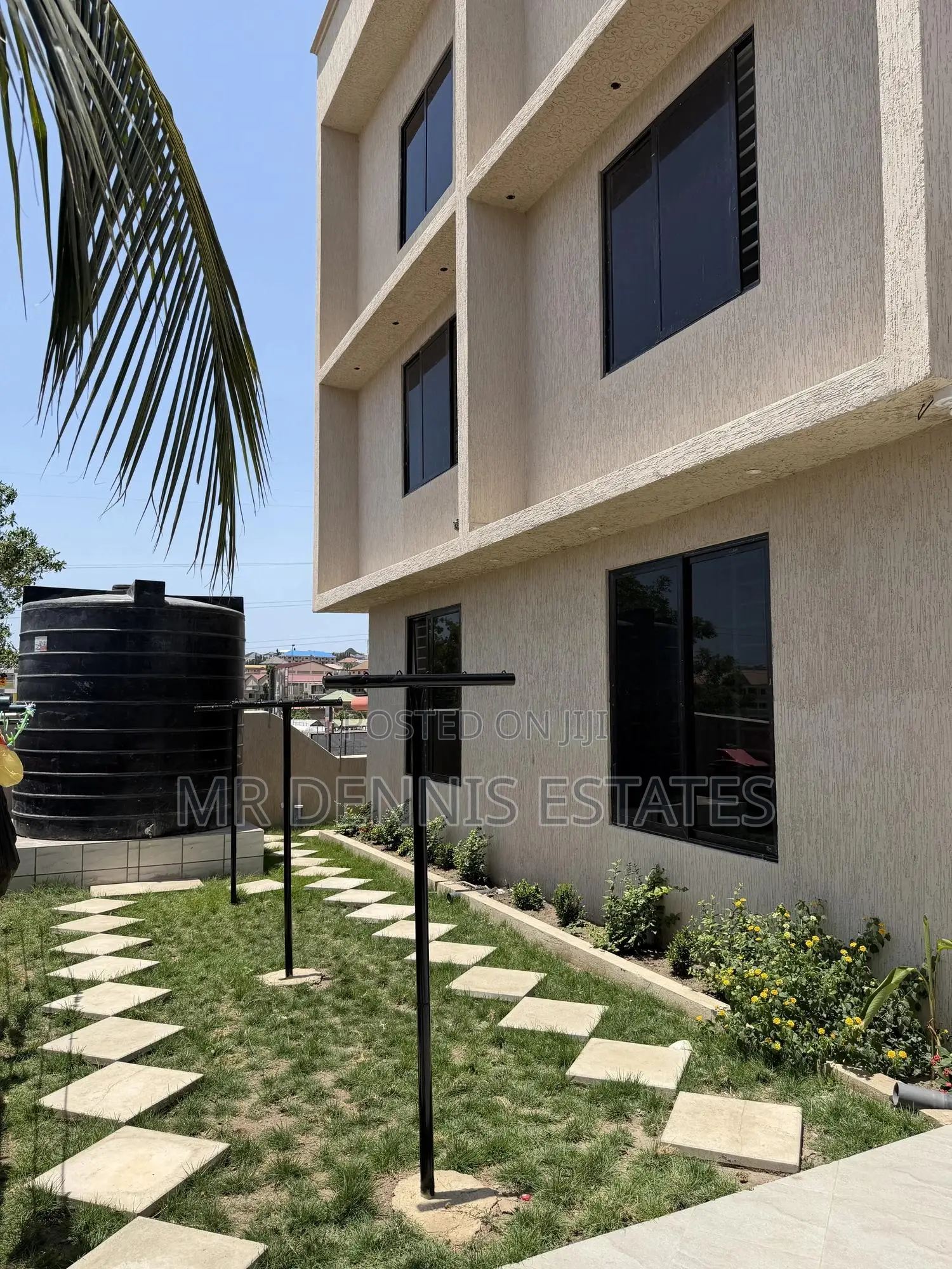 2bdrm Apartment in Westhills Mall for rent