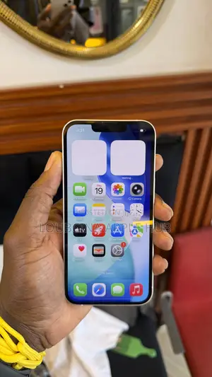 Apple iPhone 13 128 GB White