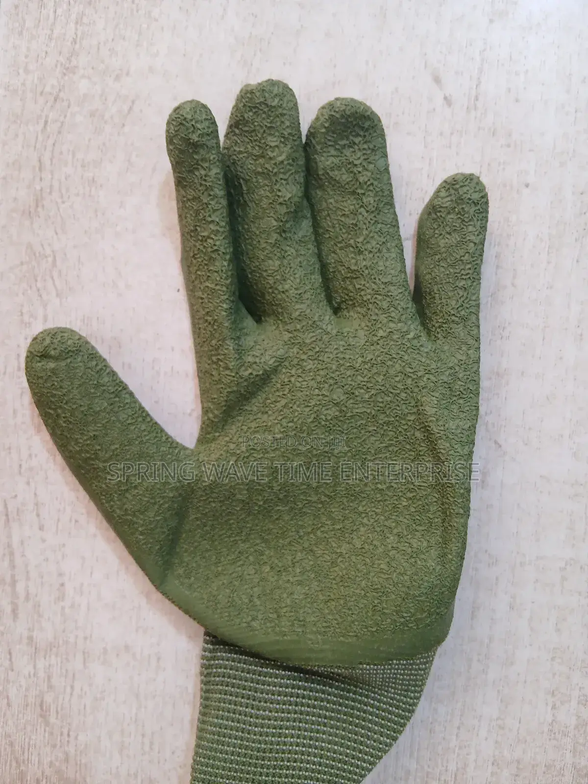 Mechanical Palm Glove