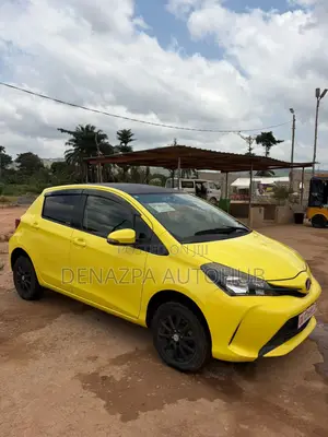 Toyota Vitz 1.3 FWD 5dr 2014 Yellow
