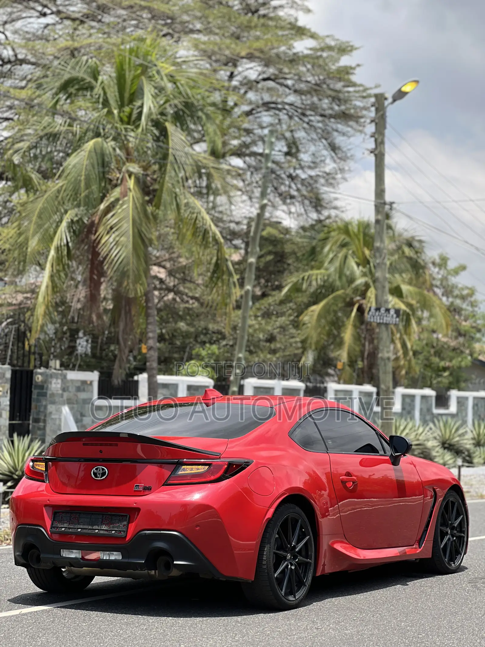 Toyota GR86 Premium (2.4L 4cyl 6A) 2024 Red
