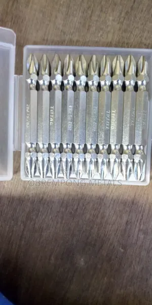 Star or Flat Drilling Bit