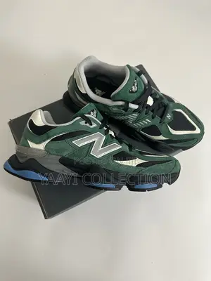 New Balance 9060 Team Forest Green