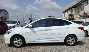 Hyundai Avante 2018 White