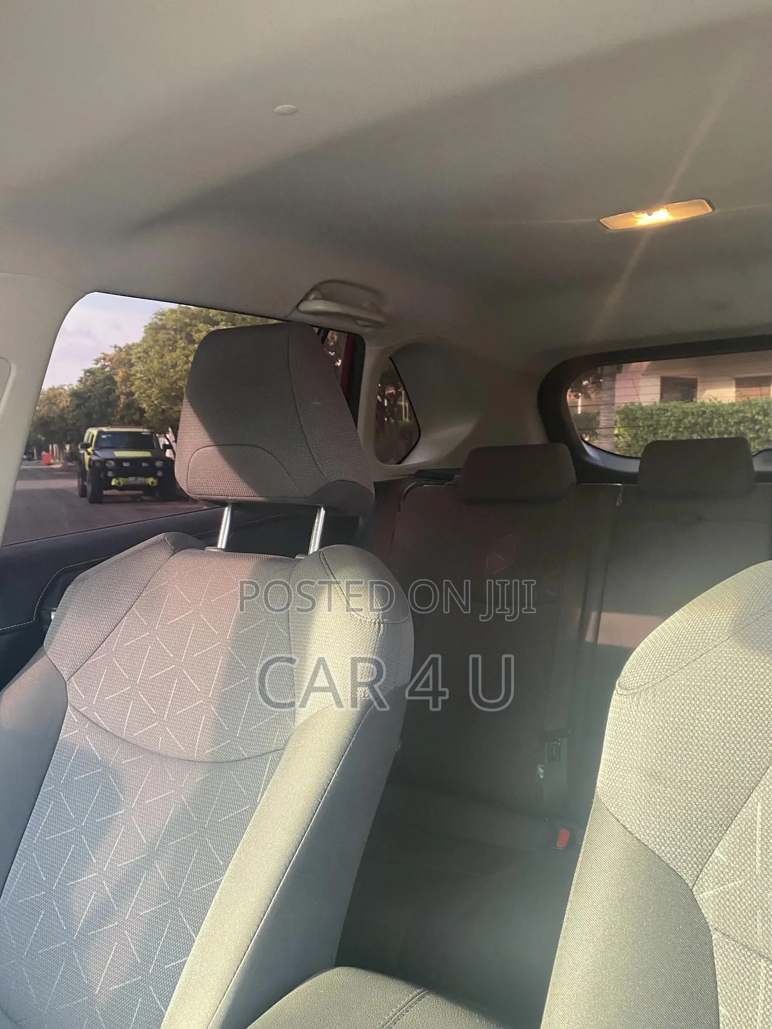 Toyota RAV4 Hybrid 2019 Red