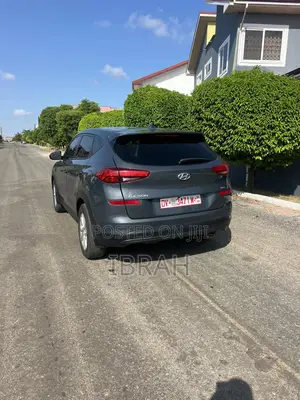 Hyundai Tucson SE 2021 Gray
