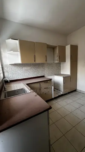 2bdrm House in Sole Lagoon View, Tema Metropolitan for rent