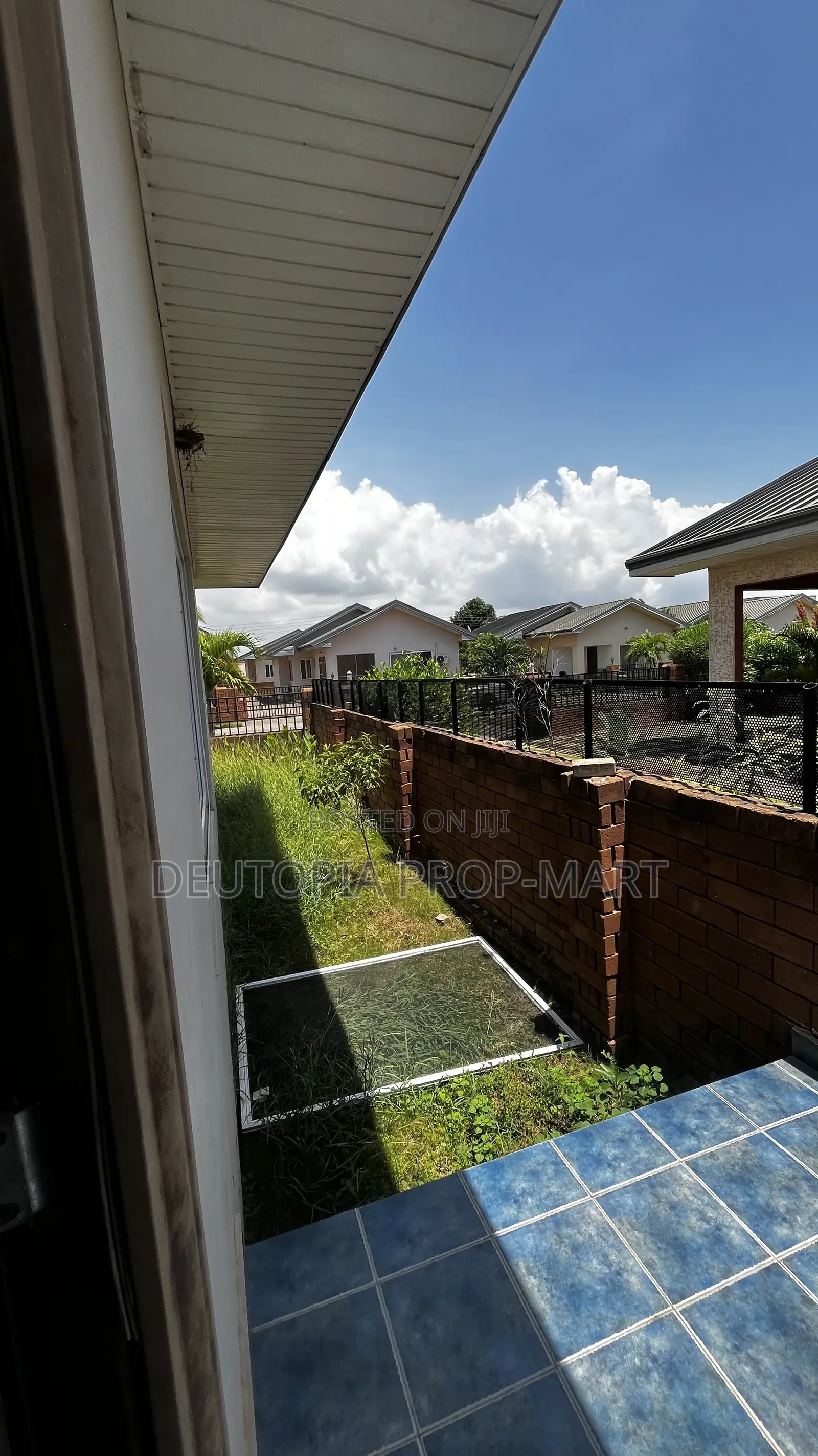 2bdrm House in Sole Lagoon View, Tema Metropolitan for rent