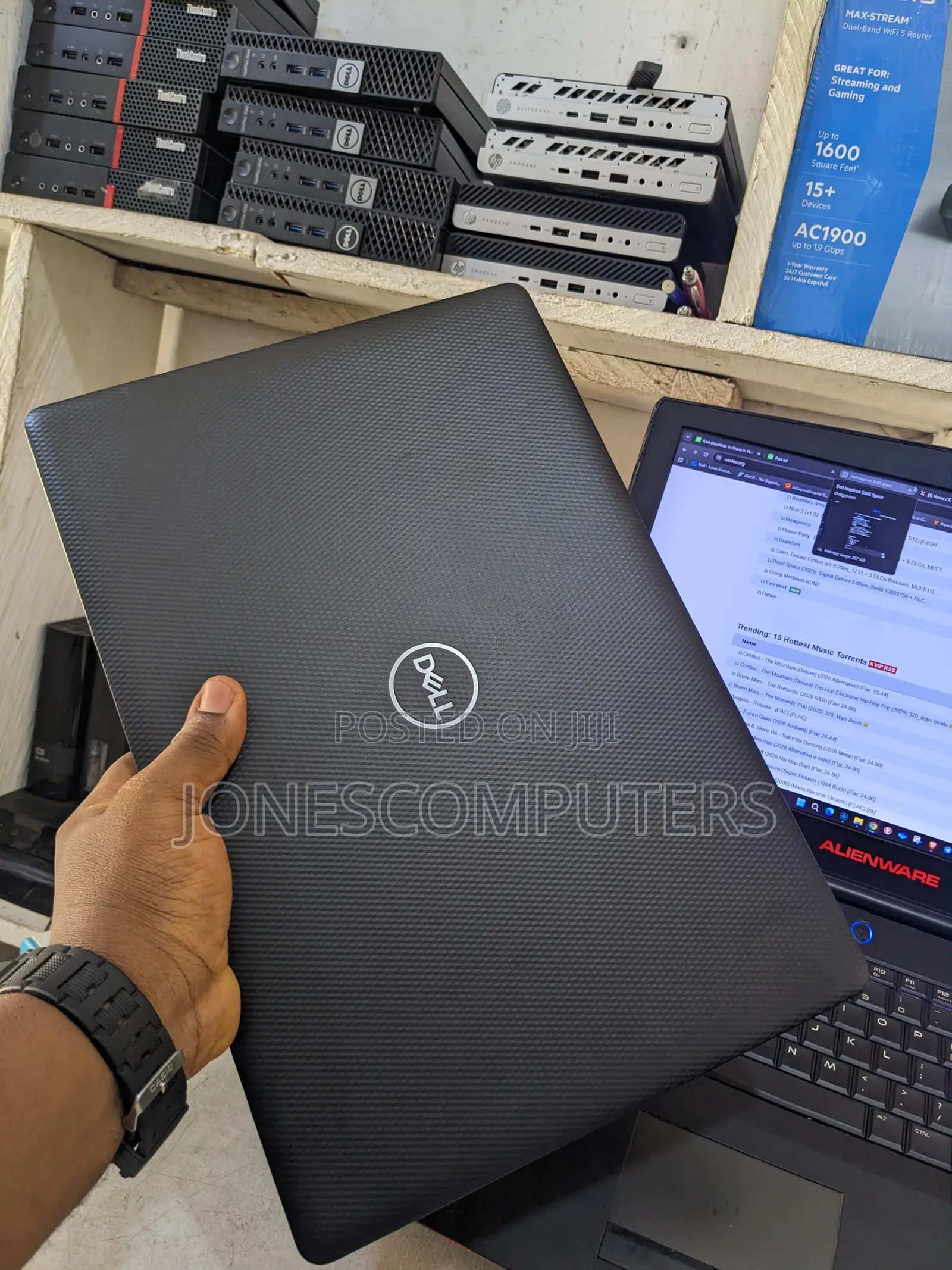 Laptop Dell Inspiron 3542 8GB AMD Ryzen 3 HDD+SSD 1T