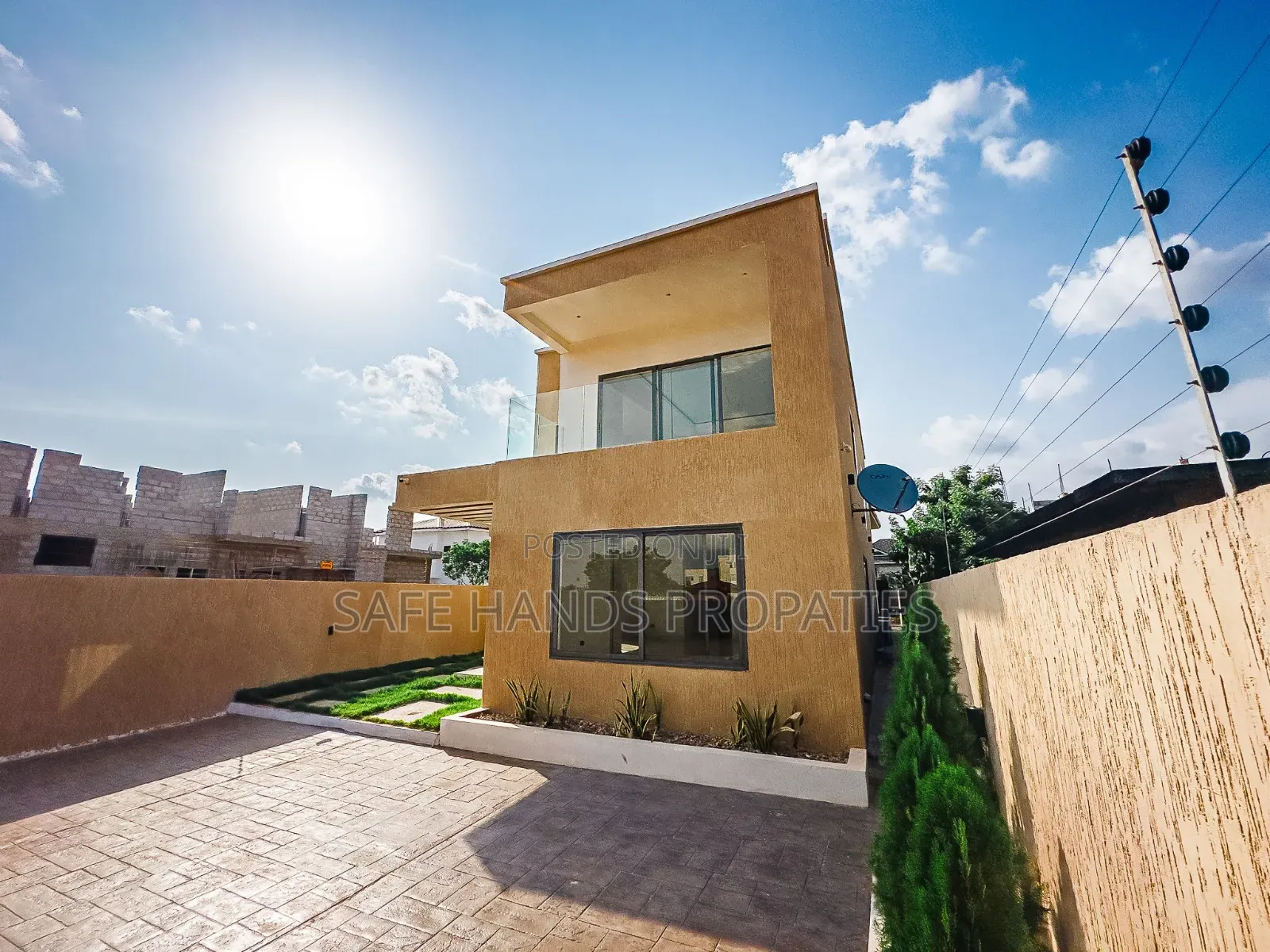 3bdrm Duplex in Accra Metropolitan for sale