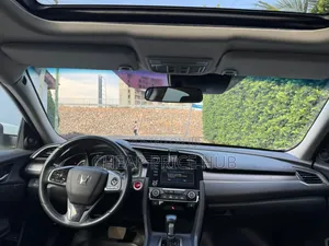 Honda Civic EX Sedan 2019 White