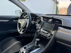 Honda Civic EX Sedan 2019 White