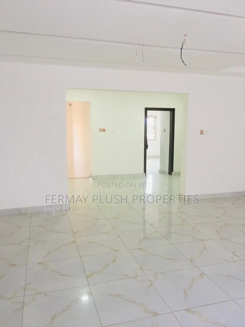 2bdrm House in Ashale Botwe, Accra Metropolitan for sale