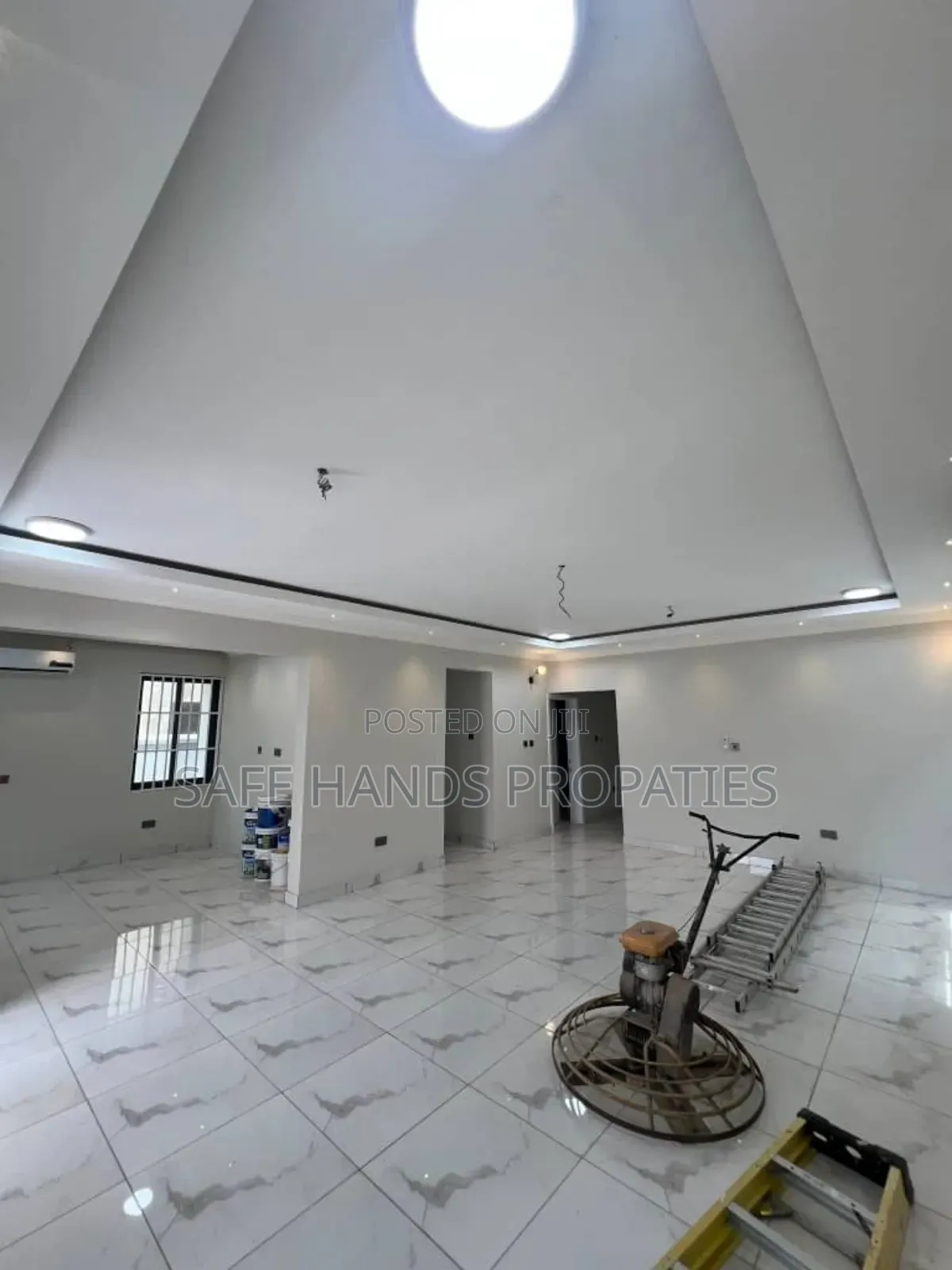 4bdrm Duplex in Accra Metropolitan for sale