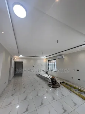 4bdrm Duplex in Accra Metropolitan for sale