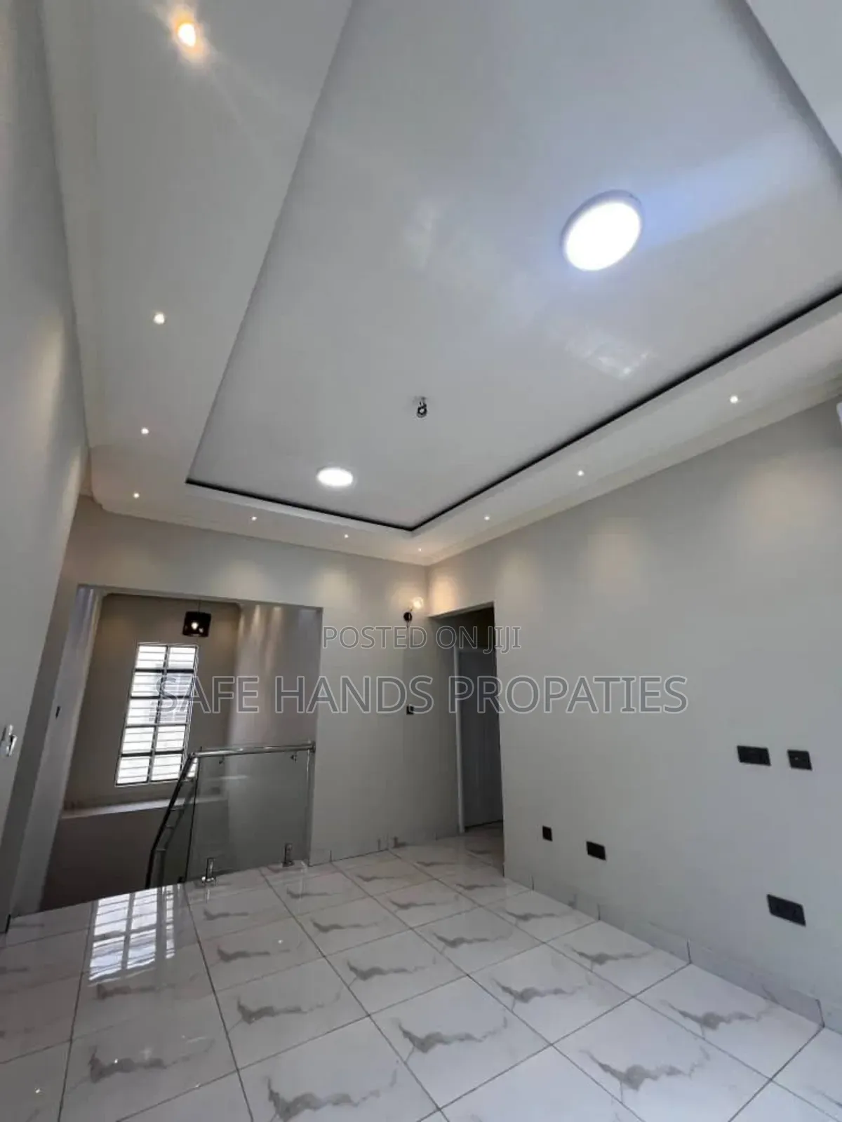 4bdrm Duplex in Accra Metropolitan for sale