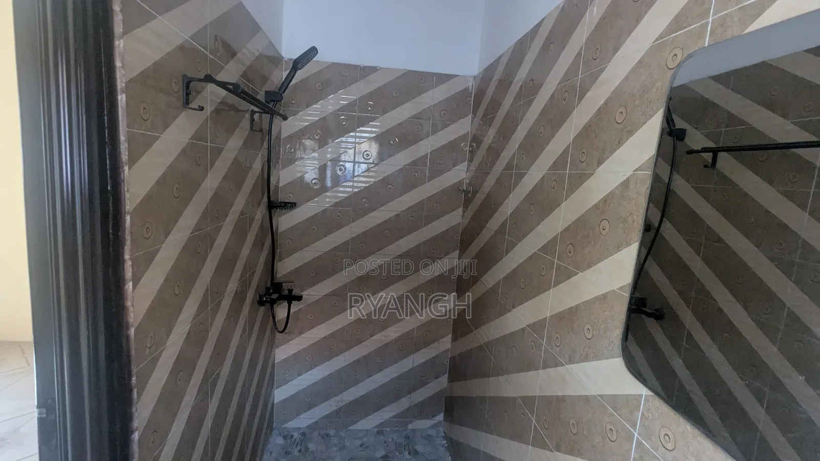 3bdrm House in Oak Villa Estate, Boi for rent