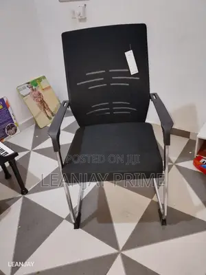 Office Chair Meshes and Cushioned.