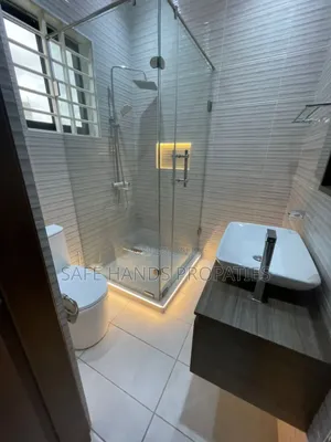 4bdrm Duplex in Accra Metropolitan for sale