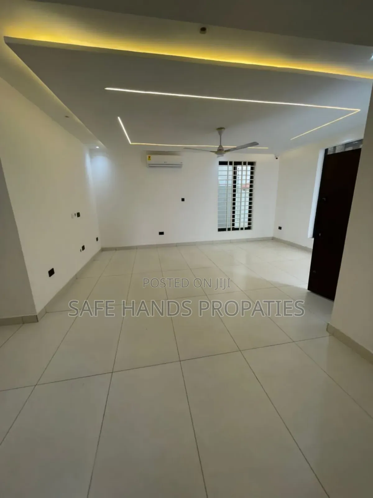 4bdrm Duplex in Accra Metropolitan for sale