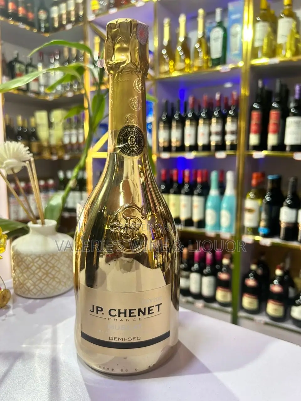 Jp Chenet Divine Gold