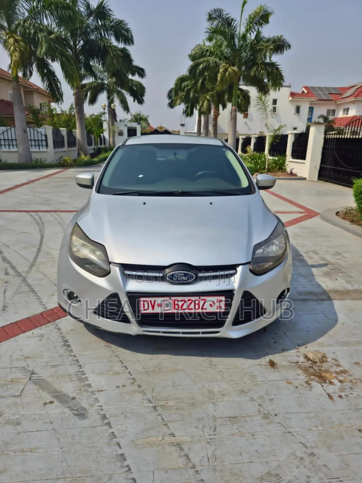 Ford Focus SE 2011 Silver