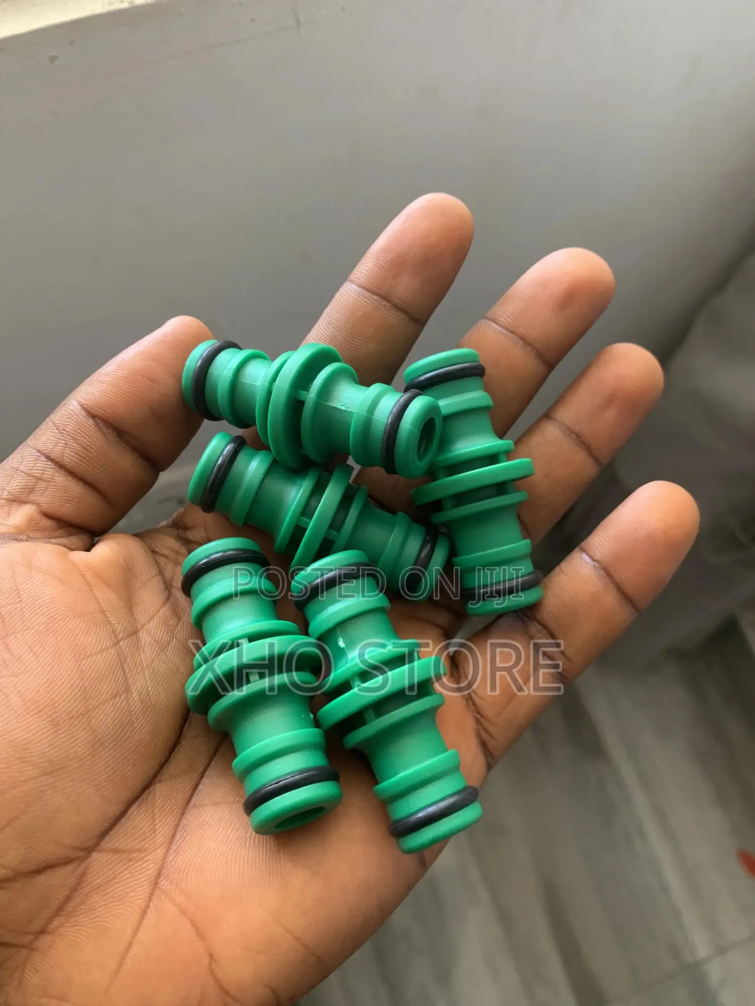 Universal Garden or Magic Hose Coupler, Plastic Hose Connector