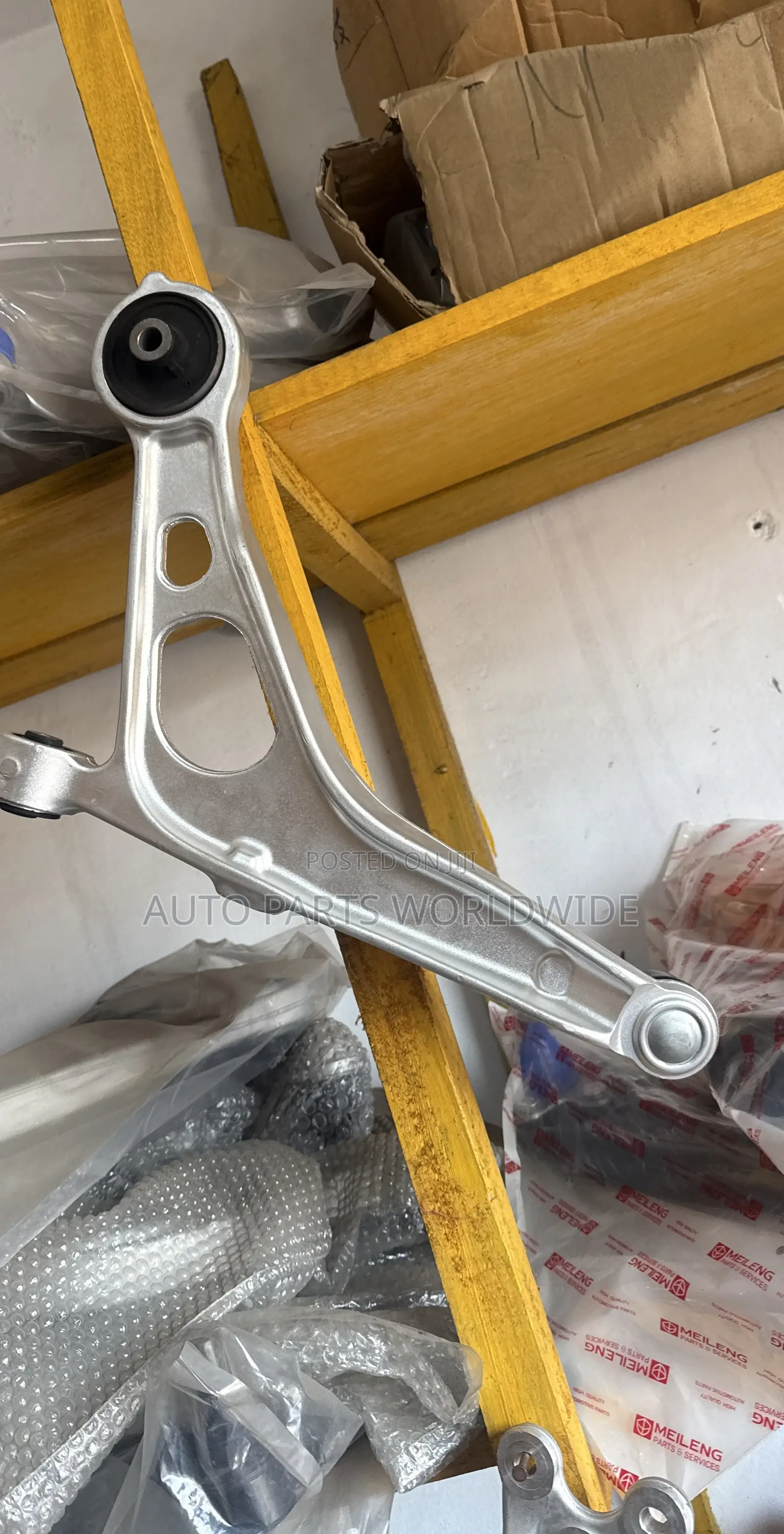 Mitsubishi Outlander Control/Lower Arms 2020-2024