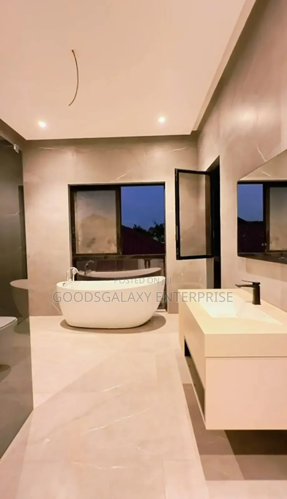 4bdrm House in Adjiriganor for sale