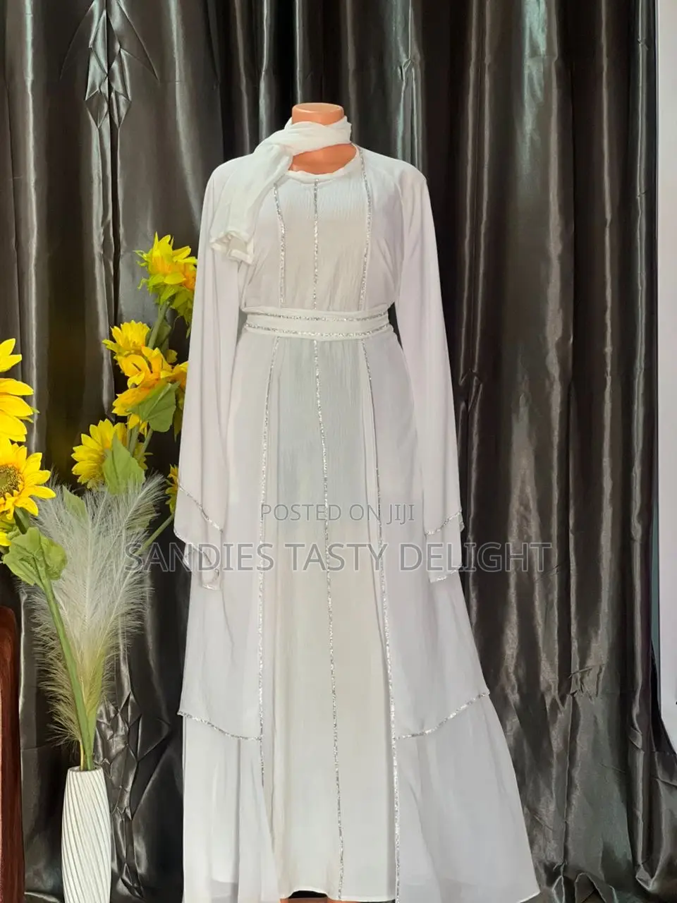 Fashionable Elegant Abaya’S