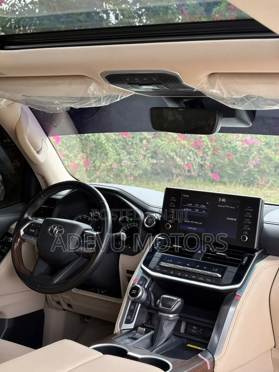 Toyota Land Cruiser LC300 2024 White