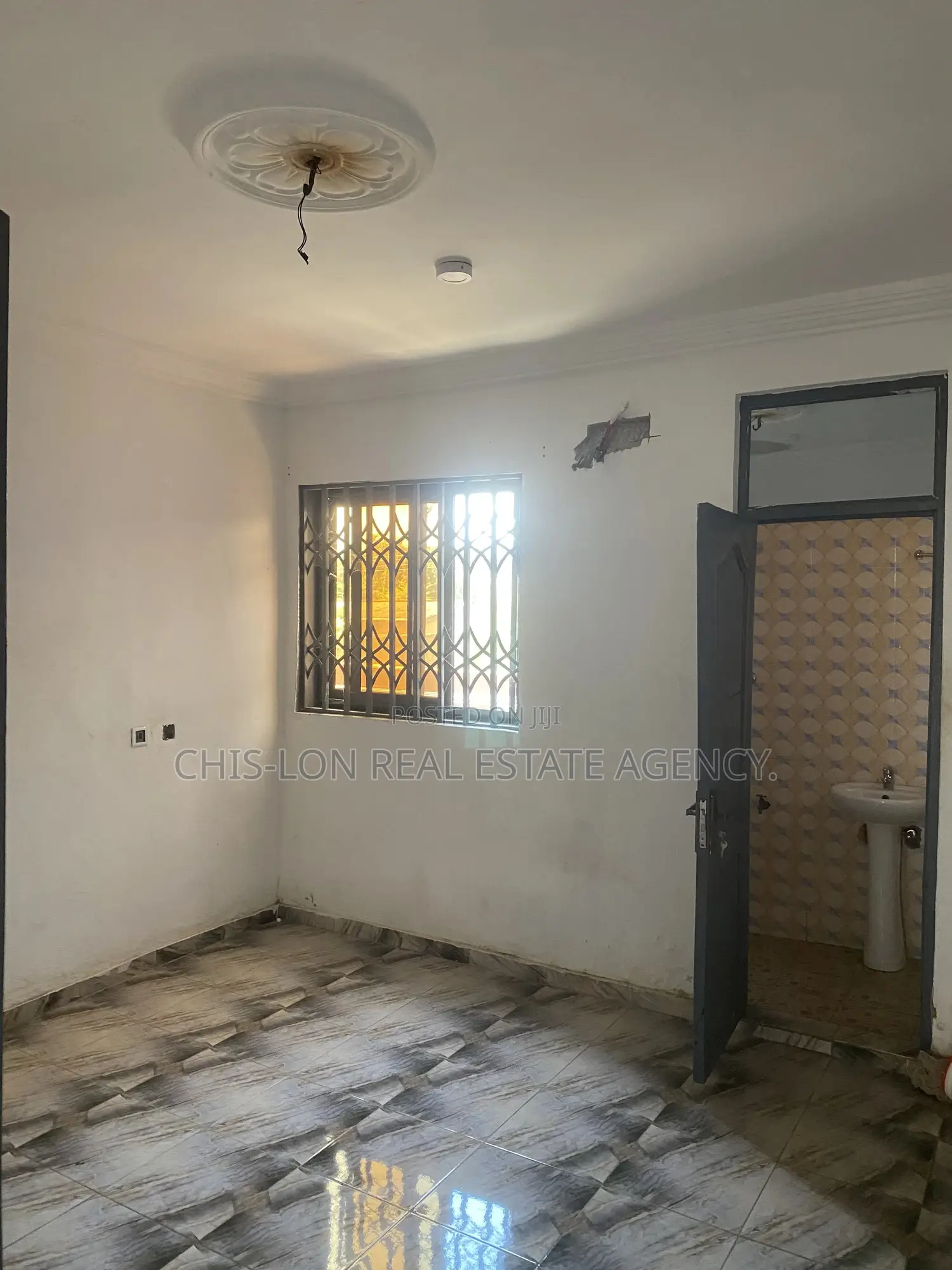 1bdrm Apartment in Chis-Lon Broker’S, New Market for rent