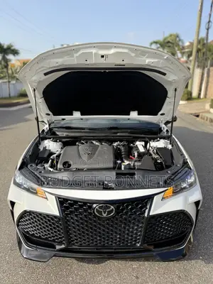 Toyota Avalon TRD 2020 White