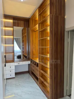 Closet/Wardrobe