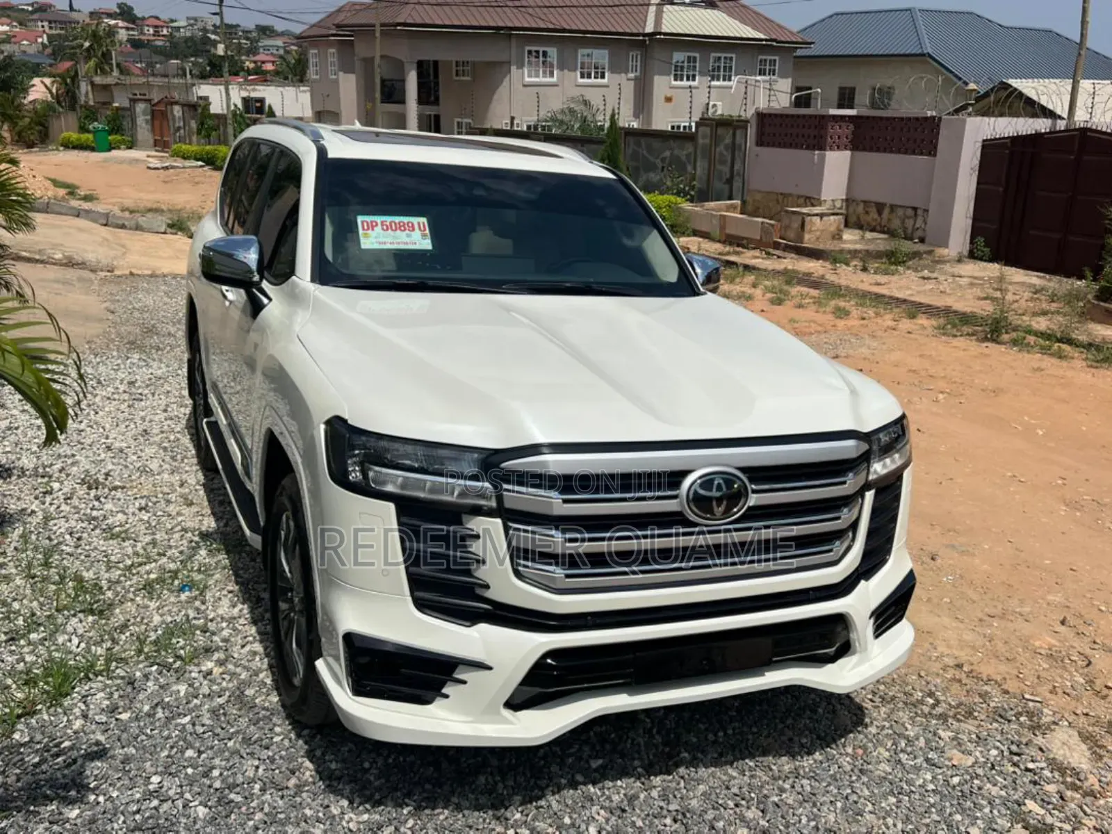 Toyota Land Cruiser LC300 2024 White