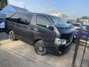 Toyota Grand HiAce 2015 Grey