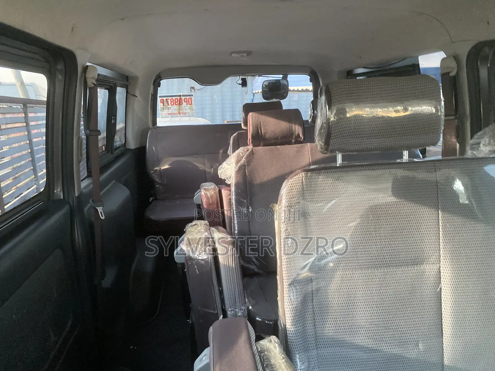 Toyota Grand HiAce 2015 Grey