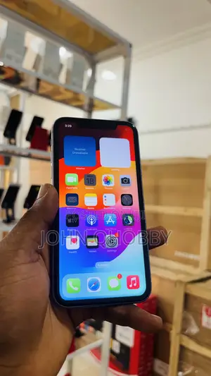 Apple iPhone 11 64 GB Purple