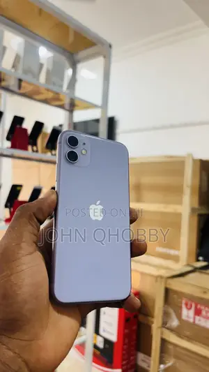 Apple iPhone 11 64 GB Purple