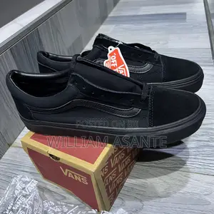 Black Vans Old Skool