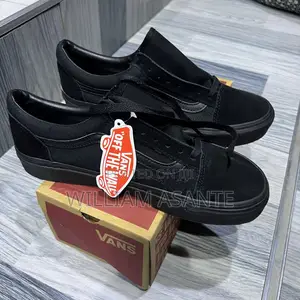 Black Vans Old Skool