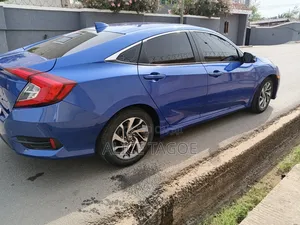 Honda Civic 2018 Blue