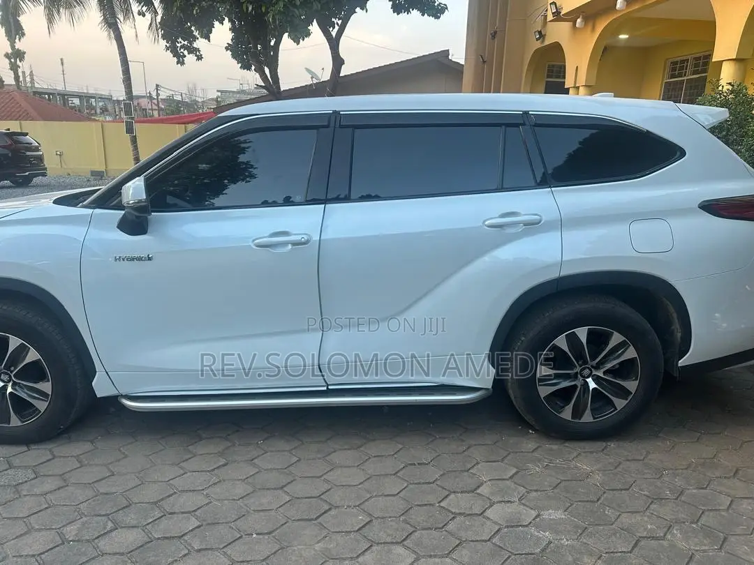 Toyota Highlander 2021 White