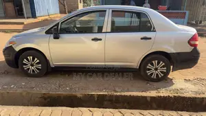 Nissan Versa 1.6 S 2013 Gray