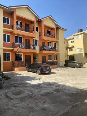 2bdrm Apartment in Chis-Lon Broker’S, Adade for rent
