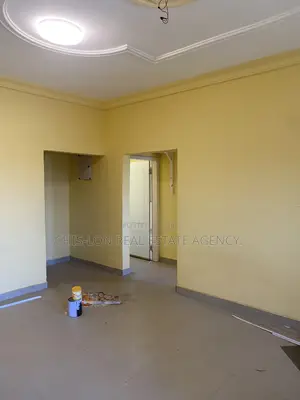 2bdrm Apartment in Chis-Lon Broker’S, Adade for rent